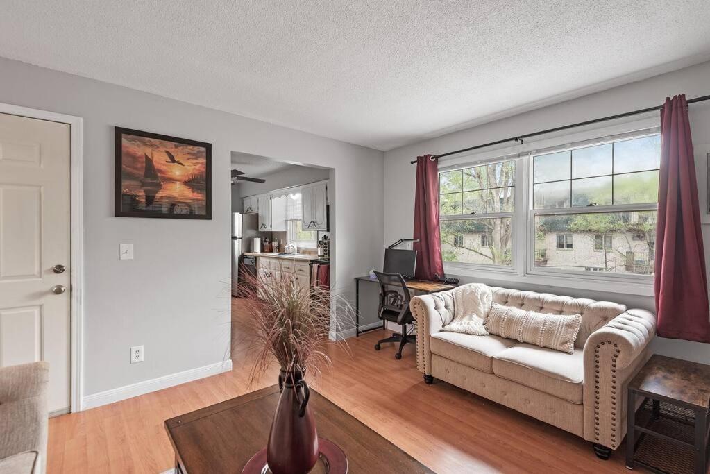 Tranquil 2Br Apt Mpls - 8075 Apt 3 Minneapolis Extérieur photo